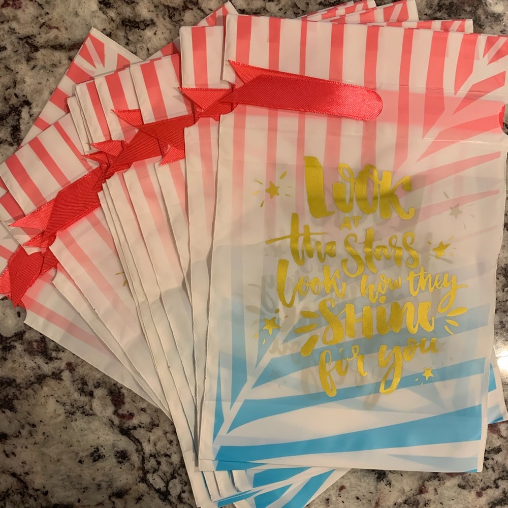 ✨Look At the Stars✨ plastic goodie bags
